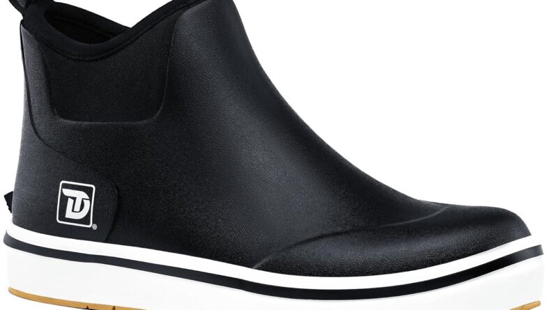 We Test Trudave Deck Boots on Wet and Wild Days