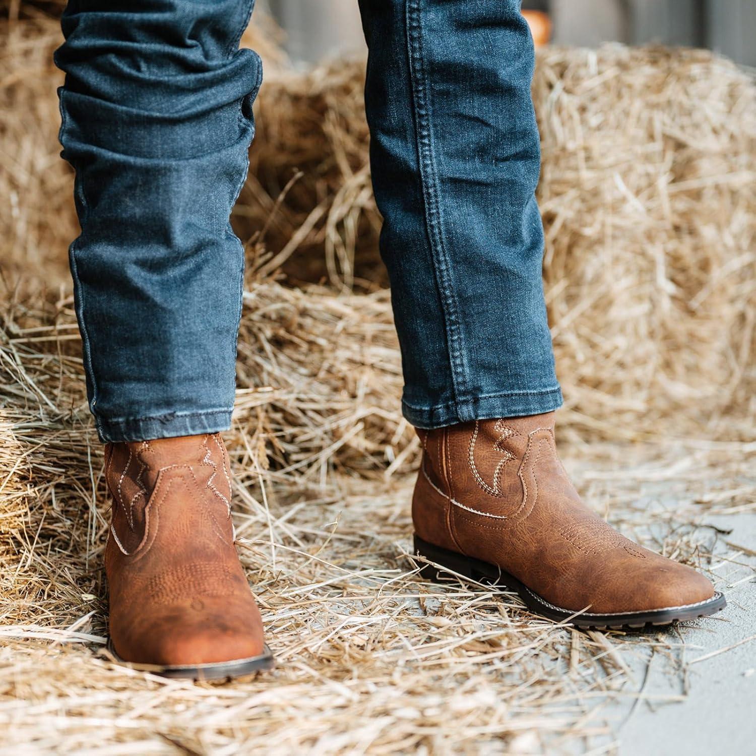 We Try Rollda's Cowboy Boots for Everyday style