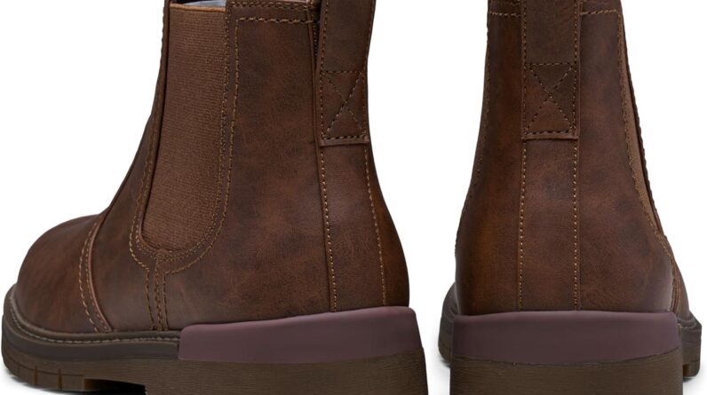 Our Take on the Jousen Men’s Chelsea Slip-On Boot